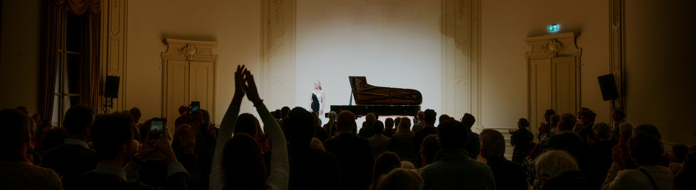 Eva Gevorgyan © Fotoman